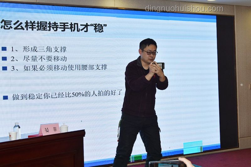 如何从唐尚珺的高考经历中汲取动力，有效应对考试焦虑